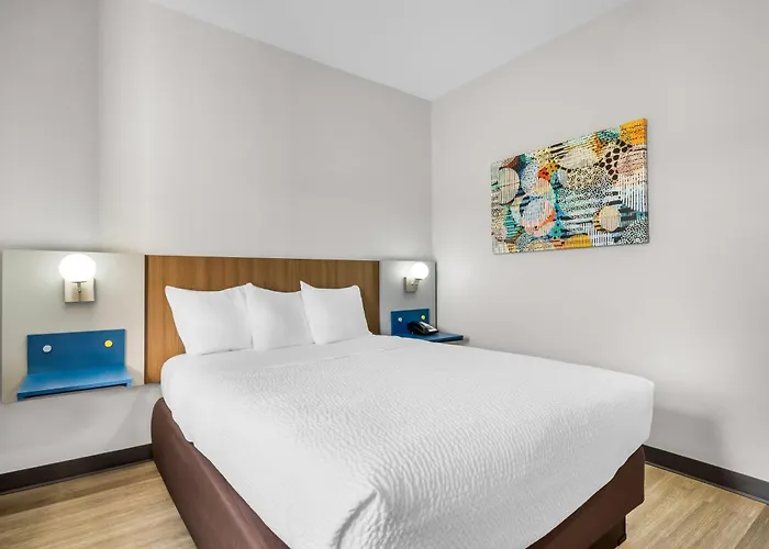 Microtel Inn & Suites By Wyndham Prairie Du Chien